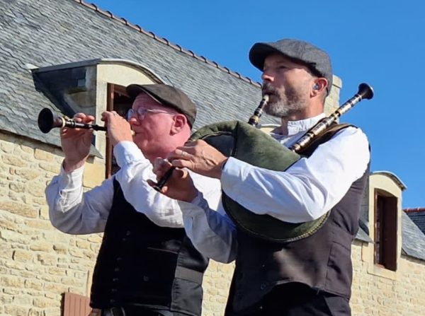 Dufleit-Gauthier_Couple de sonneurs 1